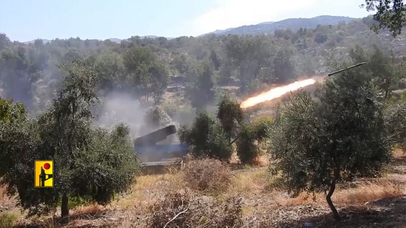 عشرات الصواريخ تضرب ثكنة كيلع في الجولان السوري المحتل 